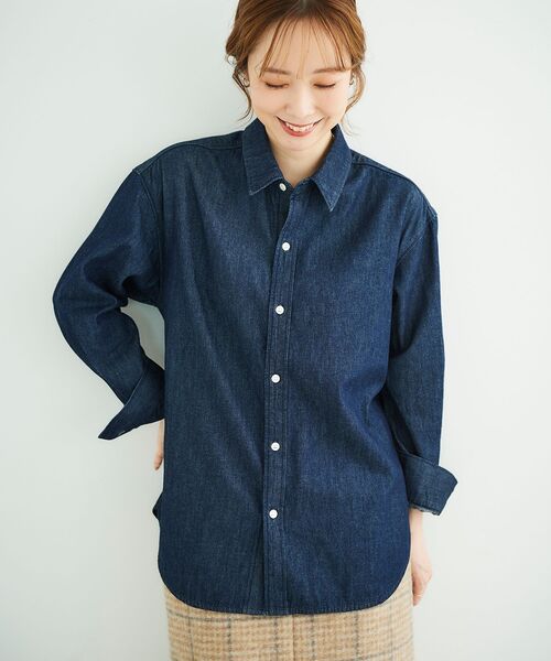 le.coeur blanc(ルクールブラン)の「レギュラーカラーデニムシャツ(シャツ/ブラウス・レディース・ネイビー/ブルー・38)」の19枚目の写真