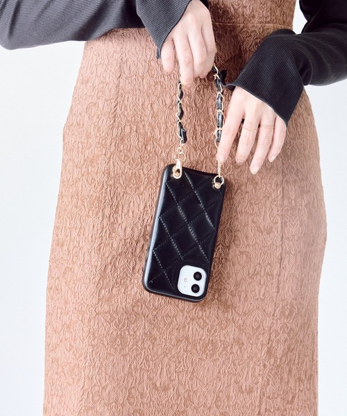 【ヴェルサーチ】キルティング iPhone12/12Proケース チェーン付 iPhone12/12Proケース】 クッションバンパー HEART QUILTING