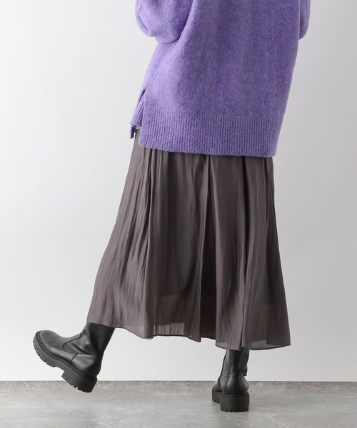 GLOBAL WORK(グローバルワーク)の「シャイニーサテンフレアスカート/171929(スカート・レディース・スミクロ/グレー系その他/その他/サックスブルー・FREE)」の10枚目の写真