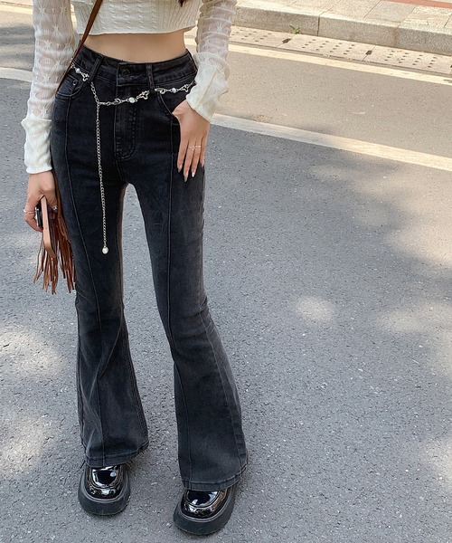 ハイウエスト センタータックハーフフレアデニム（デニムパンツ