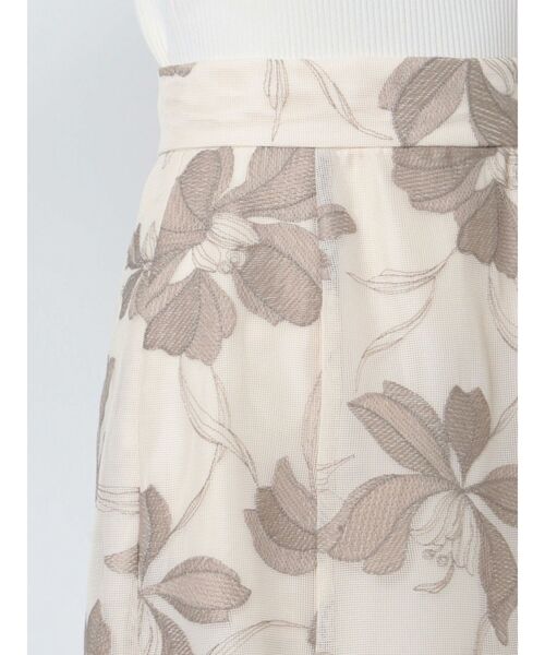 LAGUNAMOON(ラグナムーン)の「メッシュエンブロイダリーフラワースカート(スカート・レディース・ブラック/ベージュ・SMALL/MEDIUM)」の6枚目の写真