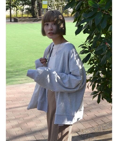 Ungrid（アングリッド）の「【WEB限定】ルーズスウェットカーディガン（カーディガン/ボレロ・レディース・オレンジ/グリーン/ピンク/ライトグレー/ブラック/アイボリー・FREE）」の14枚目の写真