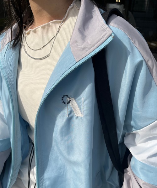 nemne store(ネンネストア)の「【低身長用サイズあり】配色ジップアップナイロンブルゾン(ブルゾン・レディース・ブルー/アイボリー/ネイビー・SMALL/MEDIUM)」の20枚目の写真