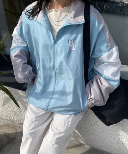 nemne store(ネンネストア)の「【低身長用サイズあり】配色ジップアップナイロンブルゾン(ブルゾン・レディース・ブルー/アイボリー/ネイビー・SMALL/MEDIUM)」の15枚目の写真