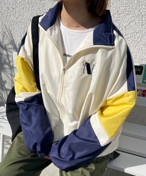 nemne store(ネンネストア)の「【低身長用サイズあり】配色ジップアップナイロンブルゾン(ブルゾン・レディース・ブルー/アイボリー/ネイビー・SMALL/MEDIUM)」の13枚目の写真