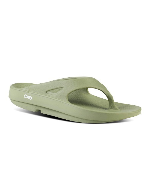 OOFOS（ウーフォス）の「【OOFOS】OOriginal（サンダル・メンズ・ベージュ/ブラック/セージグリーン/グレー/ネイビー/オリーブ/ベビーピンク/グレー系その他・23/24/25/26/27/28）」の6枚目の写真