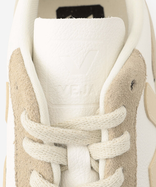 VEJA(ヴェジャ)の「VEJA | V-10 WOMEN(スニーカー・レディース・ホワイト系その他・38/39/37)」の5枚目の写真