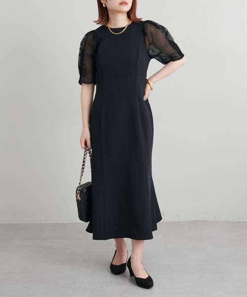 natural couture(ナチュラルクチュール)の「オケージョン対応可能 / 異素材メッシュスリーブドレス(ドレス・レディース・ブラック/アイボリー/サックスブルー・FREE)」の20枚目の写真