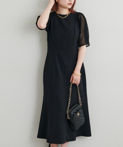 natural couture(ナチュラルクチュール)の「オケージョン対応可能 / 異素材メッシュスリーブドレス(ドレス・レディース・ブラック/アイボリー/サックスブルー・FREE)」の9枚目の写真