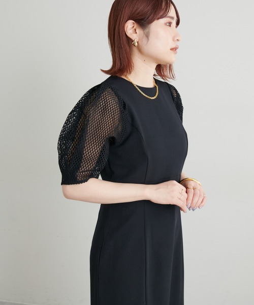 natural couture(ナチュラルクチュール)の「オケージョン対応可能 / 異素材メッシュスリーブドレス(ドレス・レディース・ブラック/アイボリー/サックスブルー・FREE)」の17枚目の写真