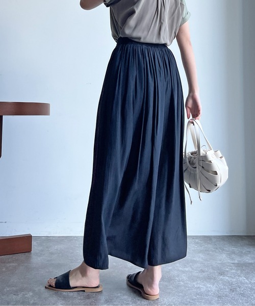 Chez toi(シェトワ)の「サテンカシュクールギャザーパンツ(その他パンツ・レディース・ブラック/ピンク/グレイッシュベージュ・FREE)」の10枚目の写真