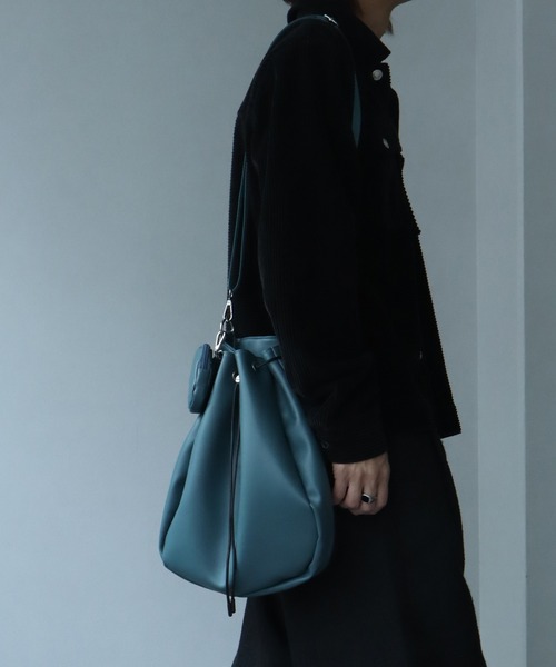 welise（ウェライズ）の「【welise/ウェライズ】クロスストラップスリングバッグ/巾着バッグ/ショルダーバッグ/合成皮革（ショルダーバッグ・メンズ・ブラック/オフホワイト/グレイッシュベージュ/ダークグレー/ダークブルー/ブラウン・FREE）」の15枚目の写真