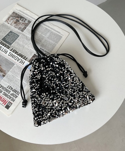 MYMOOD.（マイムード）の「2WAYスパンコール巾着ミニショルダー（ショルダーバッグ・レディース・シルバー/ブラック・FREE）」の13枚目の写真