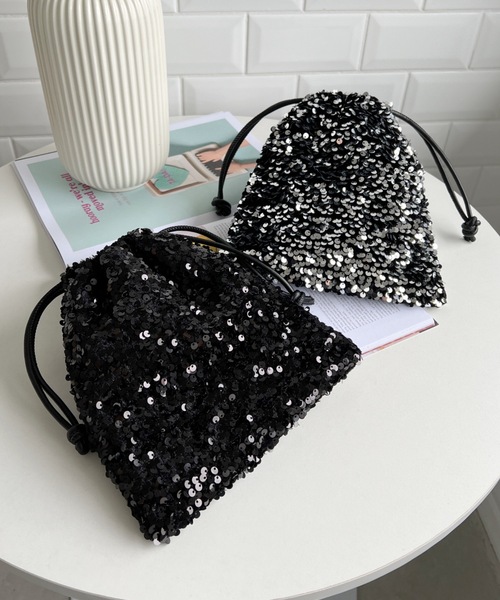 MYMOOD.（マイムード）の「2WAYスパンコール巾着ミニショルダー（ショルダーバッグ・レディース・シルバー/ブラック・FREE）」の14枚目の写真