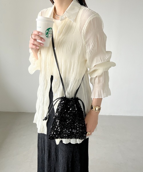 MYMOOD.（マイムード）の「2WAYスパンコール巾着ミニショルダー（ショルダーバッグ・レディース・シルバー/ブラック・FREE）」の6枚目の写真