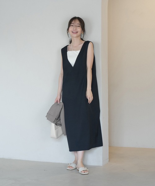 VIS（ビス）の「【防シワ】パウダリーツイルIラインジャンパースカート（ジャンパースカート・レディース・ブラック/チャコールグレー・FREE）」の18枚目の写真