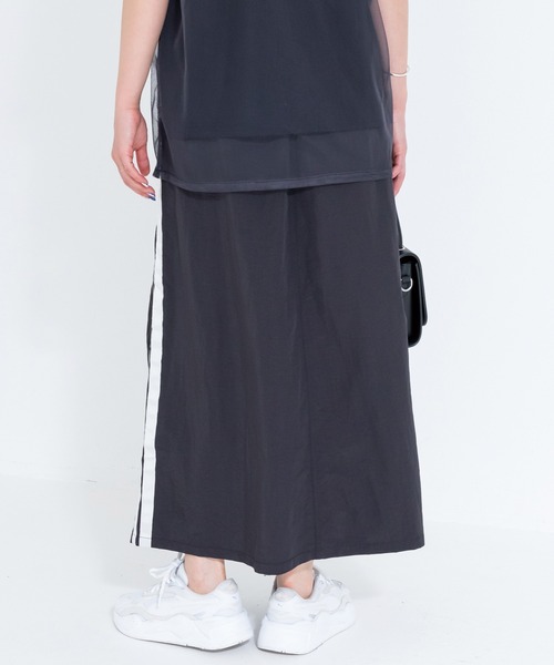 LAVEANGE（ラビアンジェ）の「サイドラインロングスカート（スカート・レディース・ブルー/カーキ/ブラック/ブラウン/グリーン・M/L/LL/3L/4L）」の10枚目の写真