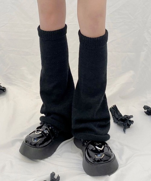 ALTROSE（アルトローズ）の「Y2Kシンプル 韓国 レッグカバー レッグウォーマー ニット（レッグウォーマー・レディース・ブラック/ホワイト/ベージュ・FREE）」の16枚目の写真