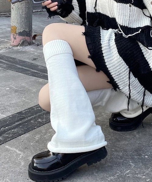 ALTROSE（アルトローズ）の「Y2Kシンプル 韓国 レッグカバー レッグウォーマー ニット（レッグウォーマー・レディース・ブラック/ホワイト/ベージュ・FREE）」の8枚目の写真