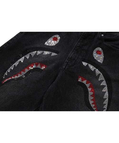 A BATHING APE（アベイシングエイプ）の「CRYSTAL STONE SHARK
