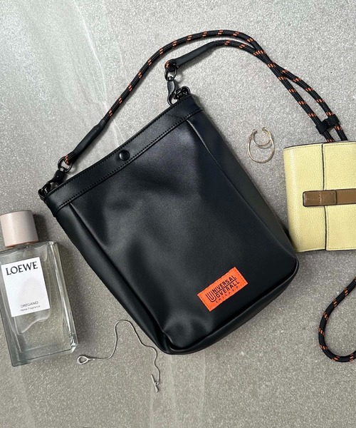 [美品] UNIVERSAL OVERALL ショルダーバック UNIVERSAL OVERALL ショルダーバッグ ユニバーサル