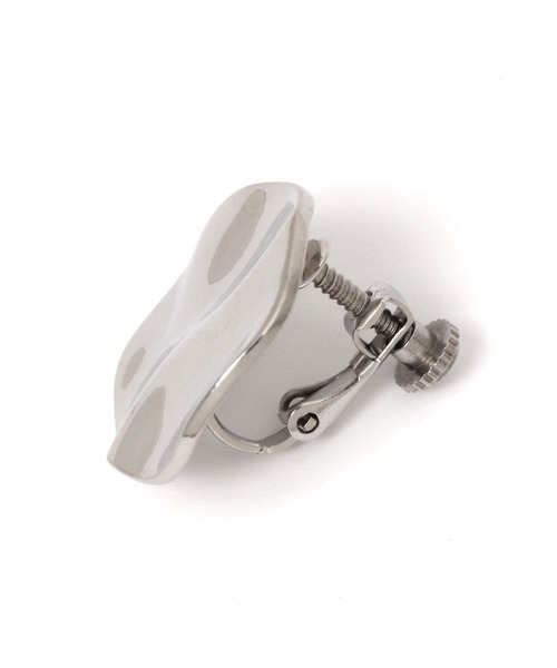 LEPSIM(レプシィム)の「ステンレスプレートイヤリング 973528(イヤリング・レディース・シルバー/ゴールド・ONE SIZE)」の3枚目の写真