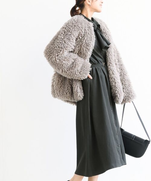 rps（アールピーエス）の「ベルト付きボータイワンピース（ワンピース・レディース・グレイッシュベージュ/ピンクベージュ/ブラック・フリー）」の13枚目の写真