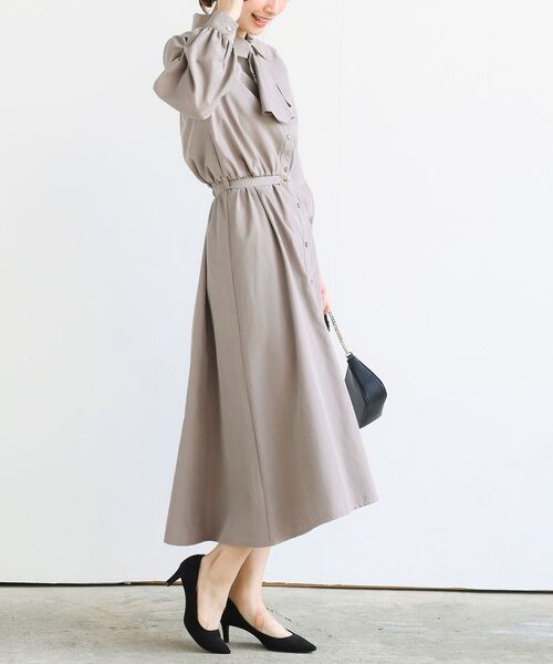 rps（アールピーエス）の「ベルト付きボータイワンピース（ワンピース・レディース・グレイッシュベージュ/ピンクベージュ/ブラック・フリー）」の17枚目の写真