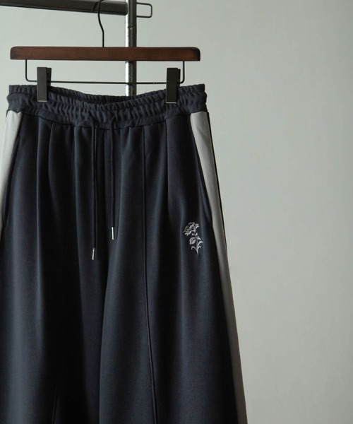 NILWAY（ニルウェイ）の「花刺繍サイドライン袴スウェットパンツ（スウェットパンツ・メンズ・アイボリー/チャコール/ライトグレー・SMALL/LARGE/MEDIUM）」の17枚目の写真