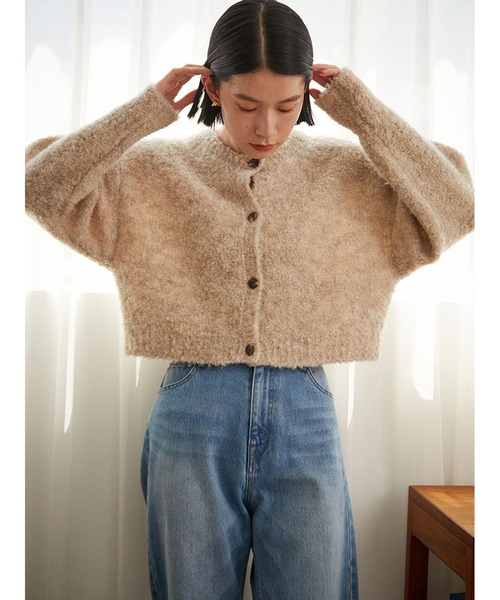 Stylevoice for xxx（スタイルヴォイスフォー）の「ブークレショートカーディガン（カーディガン/ボレロ・レディース・ブラウン/ライトベージュ/ピンク・FREE）」の4枚目の写真