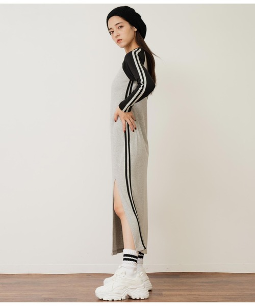 ANAP（アナップ）の「ラグランスリーブラインワンピースクルーネック長袖（ワンピース・レディース・ブラック/グレー・FREE）」の20枚目の写真