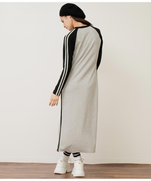 ANAP（アナップ）の「ラグランスリーブラインワンピースクルーネック長袖（ワンピース・レディース・ブラック/グレー・FREE）」の21枚目の写真