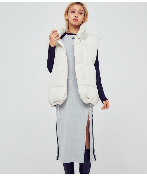 ANAP（アナップ）の「ラグランスリーブラインワンピースクルーネック長袖（ワンピース・レディース・ブラック/グレー・FREE）」の11枚目の写真