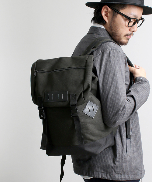 WEGO（ウィゴー）の「WEGO/ダブルバックルバックパック（バックパック/リュック・メンズ・ホワイト/ブラック/グレー/ダークグリーン/ネイビー・FREE）」の4枚目の写真