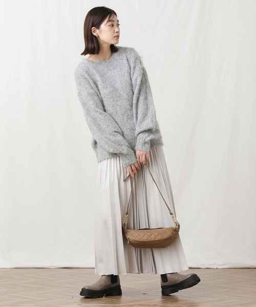 Gready Brilliant(グレディブリリアン)の「シャギークルーPOニット(ニット/セーター・レディース・グレー/レッド/ブラック・FREE)」の12枚目の写真