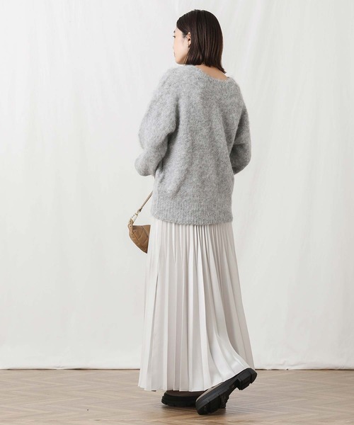 Gready Brilliant(グレディブリリアン)の「シャギークルーPOニット(ニット/セーター・レディース・グレー/レッド/ブラック・FREE)」の14枚目の写真