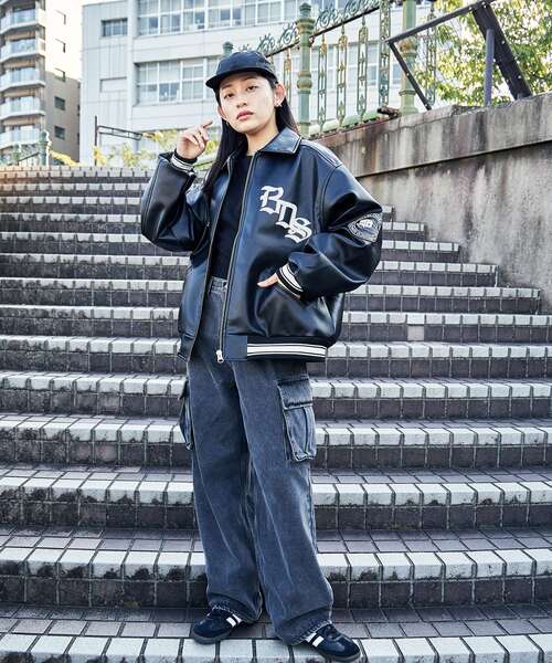 BEN DAVIS(ベンデイビス)の「【BEN DAVIS(ベンデイビス)】 FAUX LEATHER FLIGHT JACKET / レザー ワッペン 刺繍 フライトジャケット(ライダースジャケット・メンズ・ブラック/ブラウン・MEDIUM/X-LARGE/LARGE)」の5枚目の写真