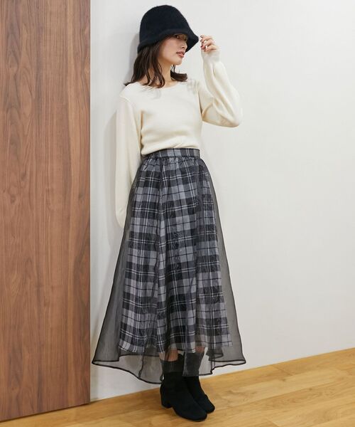 MAJESTIC LEGON(マジェスティックレゴン)の「シャイニーレイヤードスカート(スカート・レディース・ブラック系その他/ライトグレー/ホワイト系その他2/ベージュ系その他3・MEDIUM)」の18枚目の写真