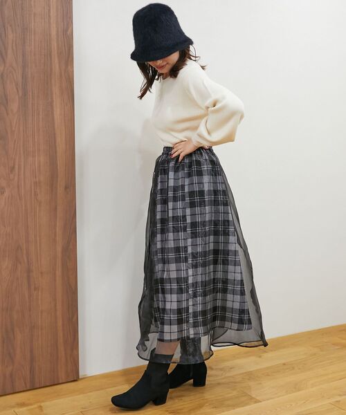 MAJESTIC LEGON(マジェスティックレゴン)の「シャイニーレイヤードスカート(スカート・レディース・ブラック系その他/ライトグレー/ホワイト系その他2/ベージュ系その他3・MEDIUM)」の20枚目の写真