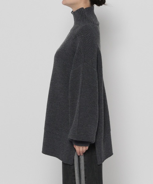 LEPSIM（レプシィム）の「7ゲージハイネック畔チュニック　971327（Tシャツ/カットソー・レディース・チャコールグレー/ライトグレー/ネイビー/オフホワイト・FREE）」の14枚目の写真