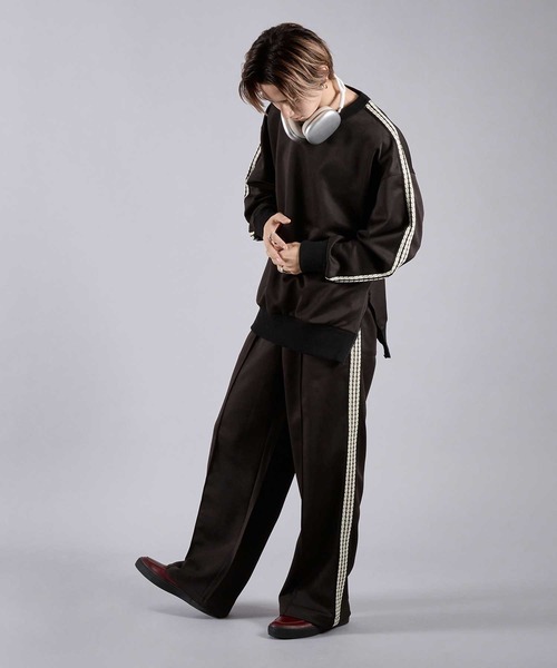 Adoon plain(アドーンプレーン)の「サイドジップトラックスウェット(ジャージ・メンズ・ブラック/アイボリー・MEDIUM/LARGE)」の8枚目の写真