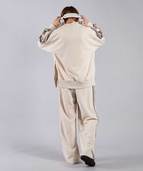 Adoon plain(アドーンプレーン)の「サイドジップトラックスウェット(ジャージ・メンズ・ブラック/アイボリー・MEDIUM/LARGE)」の21枚目の写真