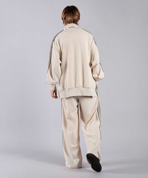 Adoon plain(アドーンプレーン)の「サイドジップトラックスウェット(ジャージ・メンズ・ブラック/アイボリー・MEDIUM/LARGE)」の22枚目の写真