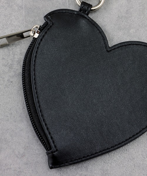 DISCOAT（ディスコート）の「ハートポーチ付きスマホストラップ（スマホグッズ・レディース・シルバー/ブラック/ピンク・FREE）」の11枚目の写真