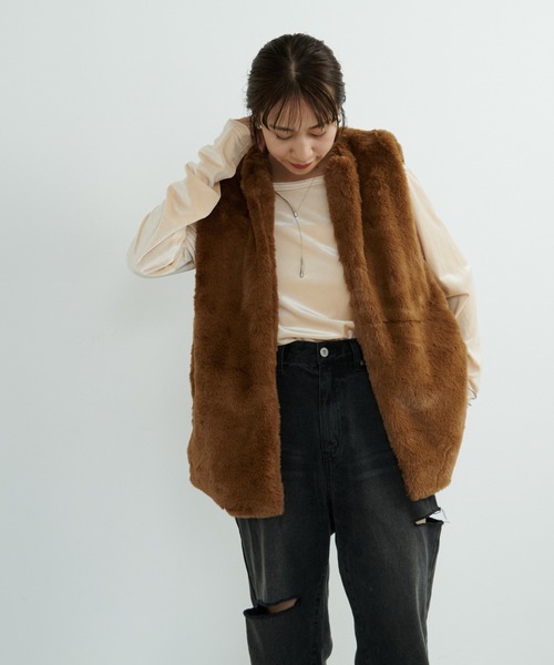 COLONY 2139（コロニートゥーワンスリーナイン）の「2WAYベロアロングスリーブTOPS（Tシャツ/カットソー・レディース・チャコールグレー/ブルー/アイボリー/カーキ・FREE）」の13枚目の写真