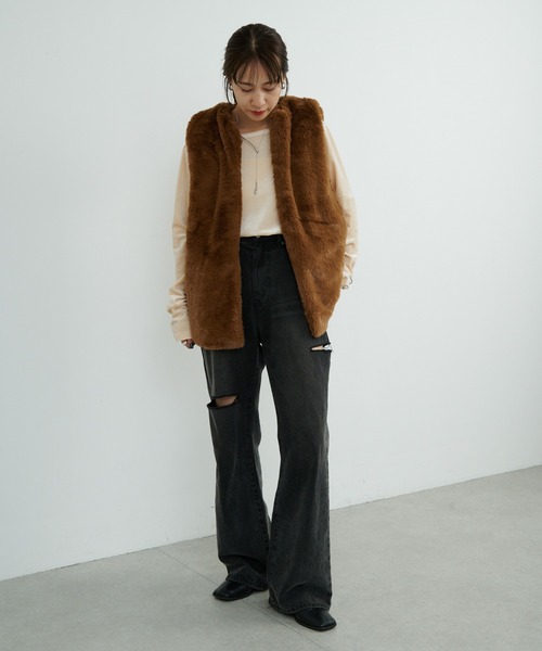 COLONY 2139（コロニートゥーワンスリーナイン）の「2WAYベロアロングスリーブTOPS（Tシャツ/カットソー・レディース・チャコールグレー/ブルー/アイボリー/カーキ・FREE）」の11枚目の写真