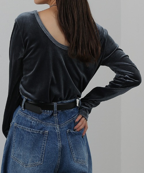 COLONY 2139（コロニートゥーワンスリーナイン）の「2WAYベロアロングスリーブTOPS（Tシャツ/カットソー・レディース・チャコールグレー/ブルー/アイボリー/カーキ・FREE）」の17枚目の写真