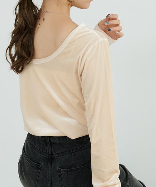 COLONY 2139（コロニートゥーワンスリーナイン）の「2WAYベロアロングスリーブTOPS（Tシャツ/カットソー・レディース・チャコールグレー/ブルー/アイボリー/カーキ・FREE）」の5枚目の写真