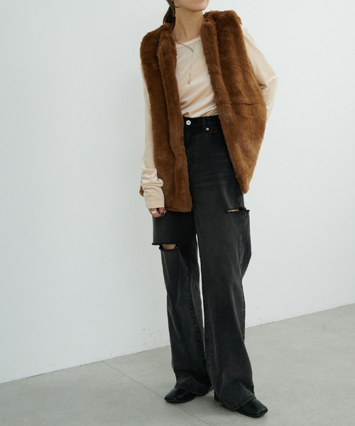 COLONY 2139（コロニートゥーワンスリーナイン）の「2WAYベロアロングスリーブTOPS（Tシャツ/カットソー・レディース・チャコールグレー/ブルー/アイボリー/カーキ・FREE）」の14枚目の写真