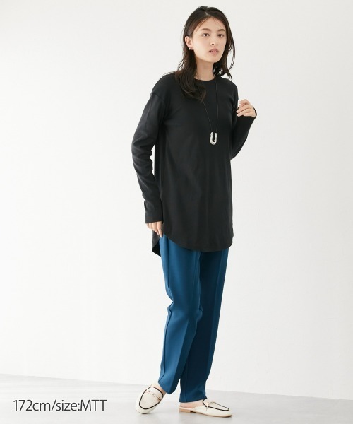 slattgir(スラットジール)の「高身長 綿100%ラウンドヘムロング丈Tシャツ (トールサイズ)(Tシャツ/カットソー・レディース・オフホワイト/ブラック/グリーン/カーキ/杢グレー/ワインレッド/ブルー・3L/LL/4L/L/M/5L)」の18枚目の写真